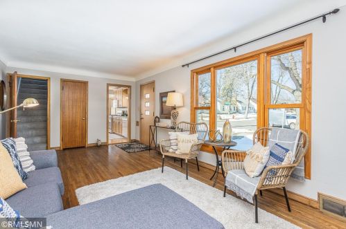 678 Iowa Ave, Saint Paul MN 55106-1015 exterior