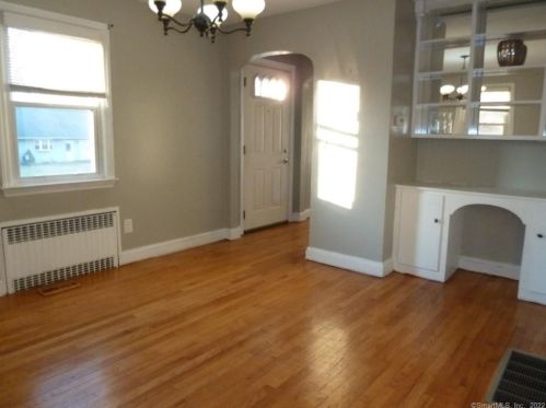 152 Gdn St, Torrington CT 06790-3403 exterior