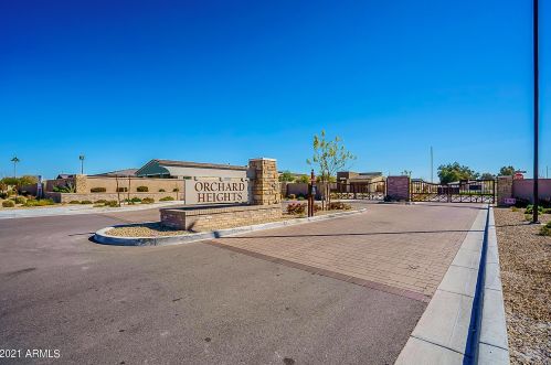 1122 Nolan Pl, Chandler AZ 85249-3345 exterior