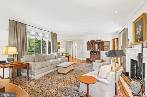 2446 Kalorama Rd, Washington DC 20008-1625 exterior