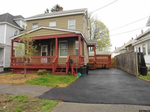 83 Snowden Ave, Schenectady, NY 12304-1309