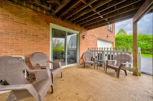 78 Carleton Dr, Pittsburgh PA 15243-1336 exterior