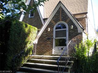 17313 Fernshaw Ave, Cleveland, OH 44111-4140