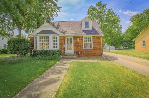 1219 Sunnyside Dr, Kalamazoo, MI 49048-1244