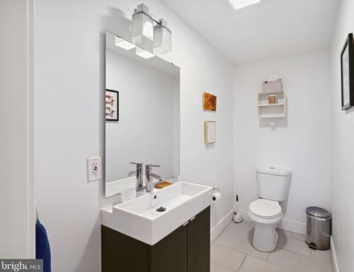 2201 Cumberland St, Philadelphia PA 19125-2203 exterior