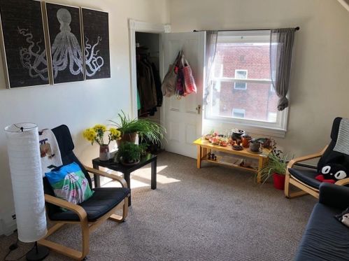 94 Manning St, Providence RI  02906-2347 exterior