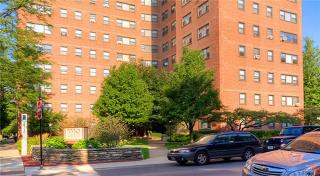 5550 Dorchester Ave, Chicago IL  60637-1763 exterior