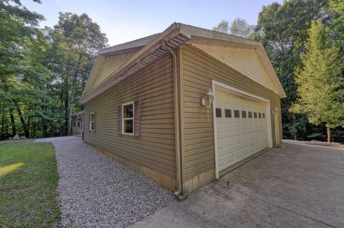 12500 Okemos Rd, Portland MI 48875-1800 exterior