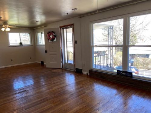 1734 Hallowell St, Pittsburgh PA 15210-3457 exterior