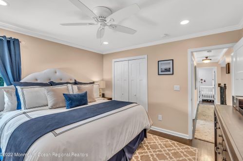 35 Arno St, Oakhurst NJ 07755-1002 exterior