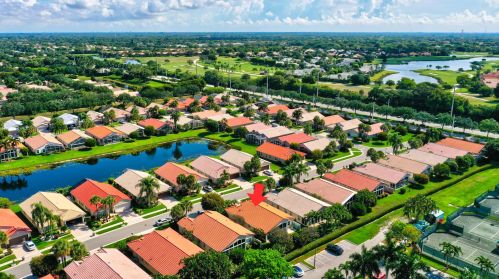 6590 Maybrook Rd, Boynton Beach FL 33437-6411 exterior