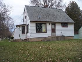 5402 57th St, Milwaukee WI  53218-3226 exterior