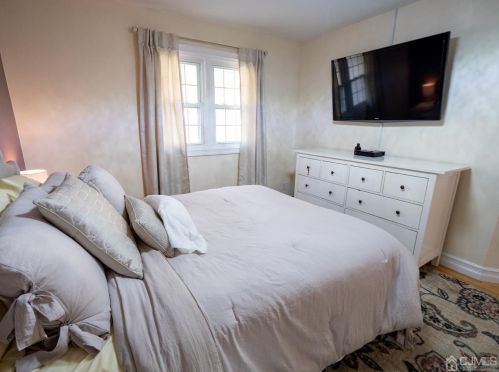 51 Brookside Ave, Old Bridge NJ 08857-3831 exterior