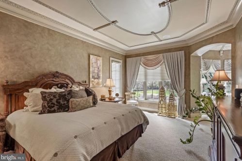 11300 Glen Rd, Rockville MD 20854-1849 exterior