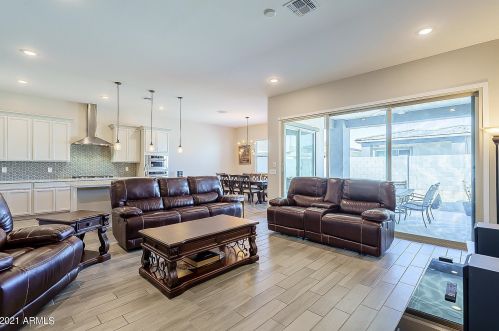 1122 Nolan Pl, Chandler AZ 85249-3345 exterior