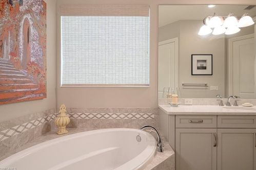 6554 Amarone Ln, Naples FL exterior