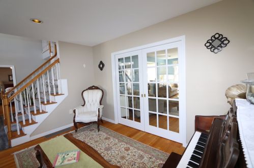 11 Hubbard Rd, Dover NH 03820-4272 exterior