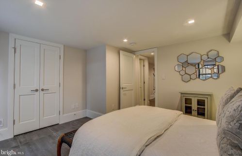 2440 Huidekoper Pl, Washington DC  20007-1826 exterior