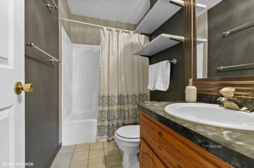 804 Peale St, Joliet IL 60433-2140 exterior