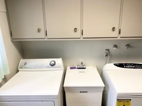 647 Andover St, Grand Rapids MI 49548-7608 exterior