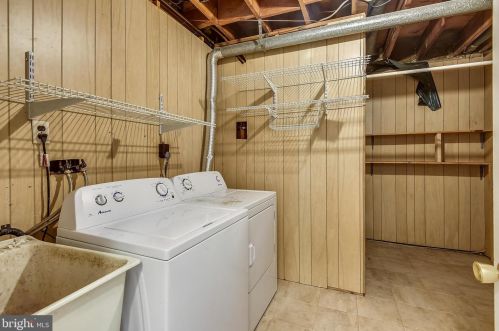 2685 Centennial Ct, Alexandria VA 22311-1304 exterior