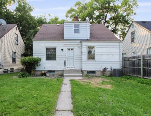 3628 61, Milwaukee WI 53216-2704 exterior