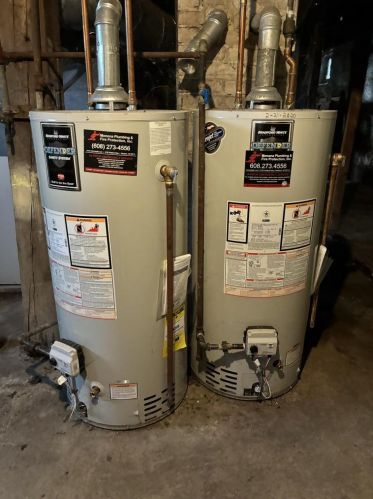 1142 Jenifer St, Madison WI 53703-3745 exterior