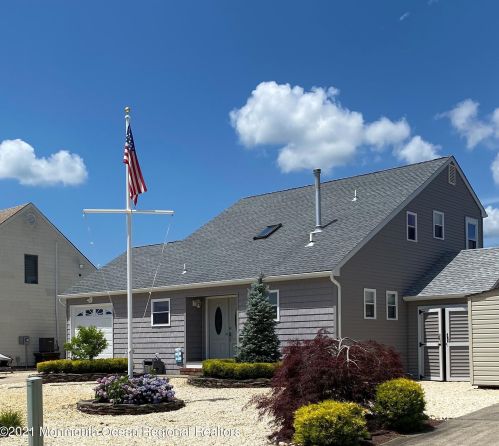 58 Ocean Gate Ave, Berkeley Township, NJ 08721-1420