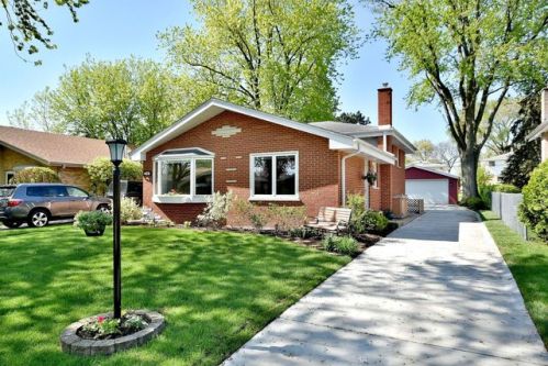 428 Commonwealth Ln, Elmhurst, IL 60126-4920