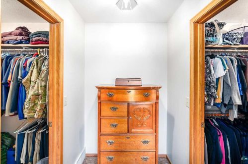 3634 1 St, Duluth MN 55802-1516 exterior