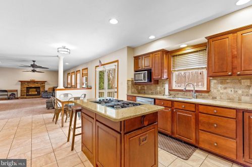 50 Walnut Crk Rd, Huntingtown MD 20639-3006 exterior