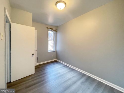 2632 Marshall St, Philadelphia PA 19148-4611 exterior