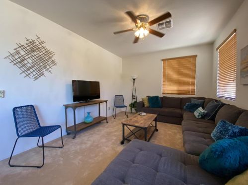 4322 Aracely Dr, Phoenix AZ  85087-5998 exterior