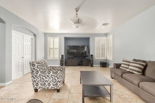 2122 Apache Rain Rd, Phoenix AZ  85085-5084 exterior