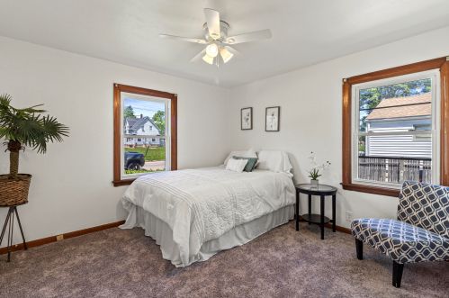 4932 20th St, Milwaukee WI  53221-2861 exterior