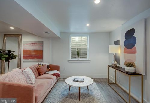 1213 17th St, Washington DC  20002-2019 exterior