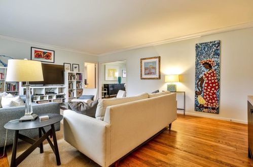 1110 Briarcliff Rd, Atlanta GA 30306-2651 exterior