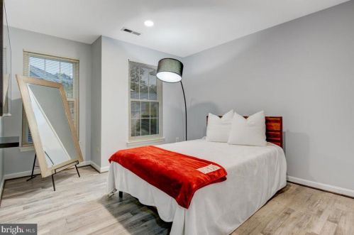 3405 Governors Crest Ct, Alexandria VA  22310-2337 exterior