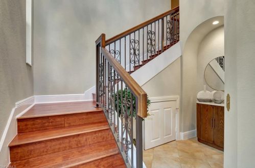 9083 Cascada Way, Naples, FL 34114-6468