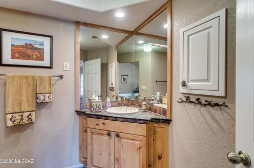 7141 Grey Fox Ln, Tucson AZ  85750-1376 exterior