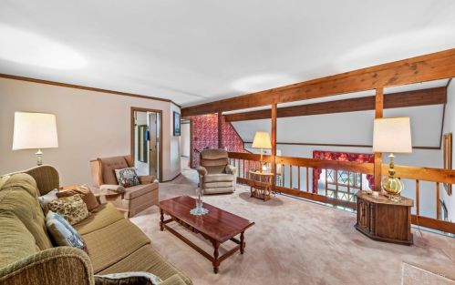 1077 Cedar Crst Dr, Bull Valley IL 60014-6935 exterior