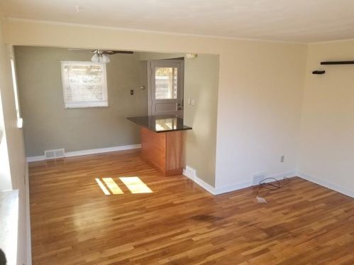 420 Jacobson Dr, Pittsburgh PA  15227-3112 exterior