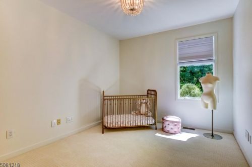 102 Stonehedge Ln, Sparta NJ  07871-2859 exterior