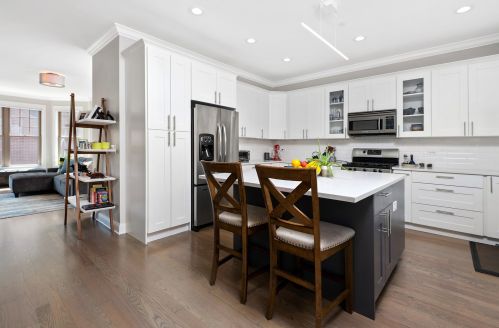 3014 Newport Ave, Chicago IL  60618-4356 exterior