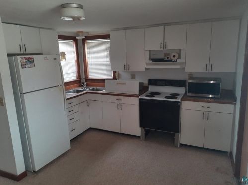 128 Sheridan St, Ely MN 55731-1296 exterior