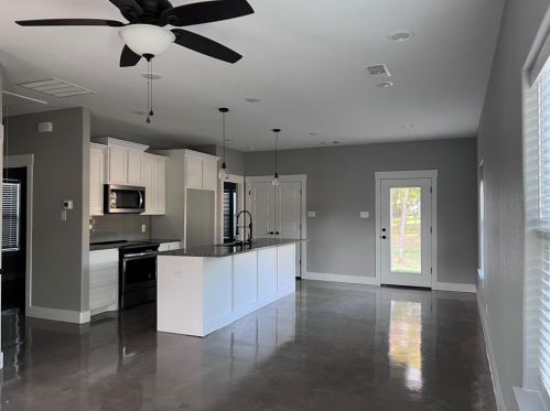 735 Gandy St, Denison TX  75021-2816 exterior