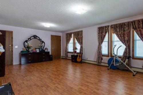 402 Cumberland Hill Rd, Woonsocket RI 02895-4820 exterior