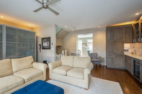 1427 Plymouth Ct, Chicago IL 60605-2862 exterior