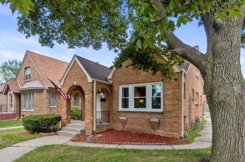 4550 41st St, Milwaukee WI  53209-5818 exterior