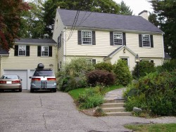 11 Nehoiden Rd, Newton, MA 02468-1923